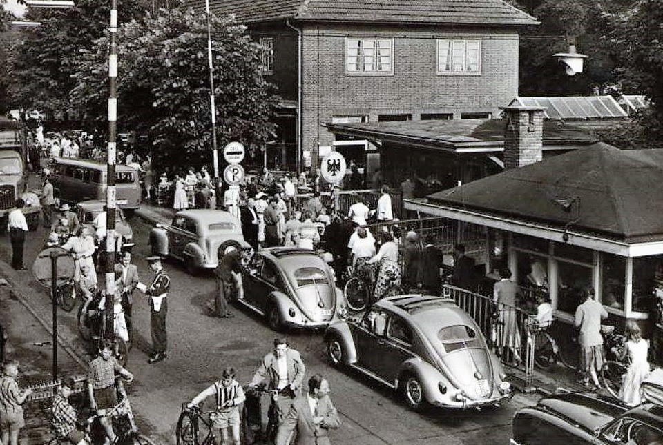 Grensovergang Glanerbrug, jaren vijftig; cultureelerfgoedenschede.nl (CC BY SA)