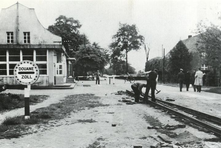 Foto  Aanleg van de spoorweg.