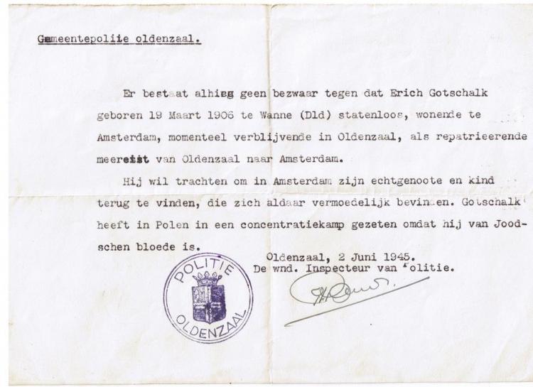 Von der Gemeinde Oldenzaal ausgestellter papierener und gestempelter Ausweis zur Einreise für Erich Gottschalk